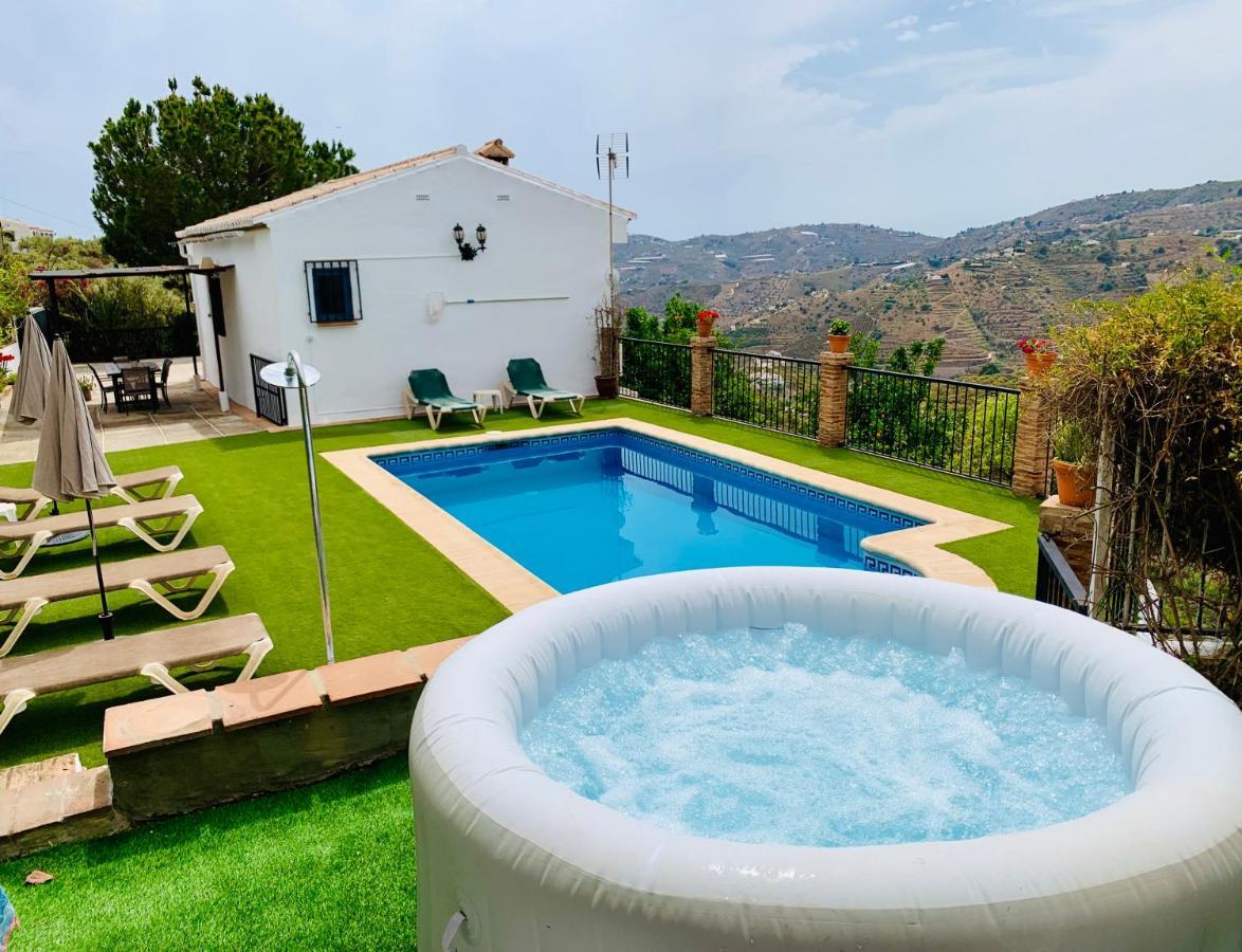 Villa En Frigiliana Con Piscina Y Jacuzzi Exterior foto