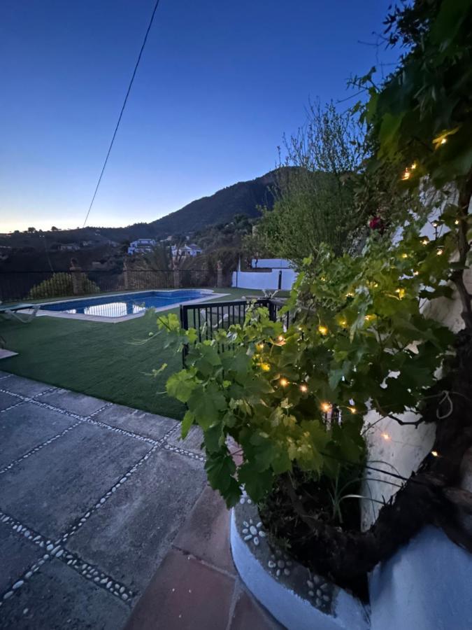 Villa En Frigiliana Con Piscina Y Jacuzzi Exterior foto